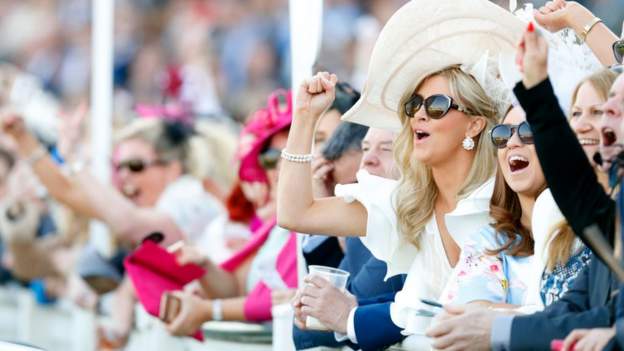 Dress code dropped at Jockey Club racecourses