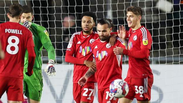 Zanzala's late goal earns point for Newport