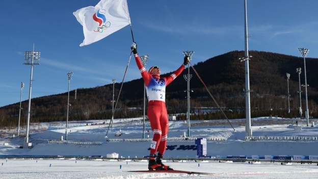 Winter Olympics: Alexander Bolshunov wins astonishing skiathlon gold