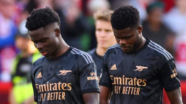 Arsenal 'must heal' after 'throwing away' title