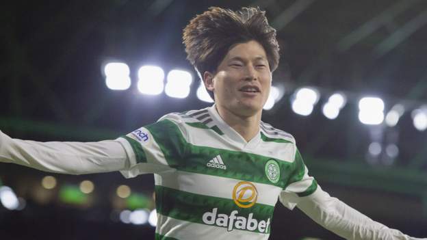 Celtic rout St Mirren to continue 100% home record