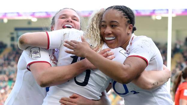 <div>Women's Six Nations 2023: England 68-5 Italy - Abby Dow scores four tries in emphatic win</div>