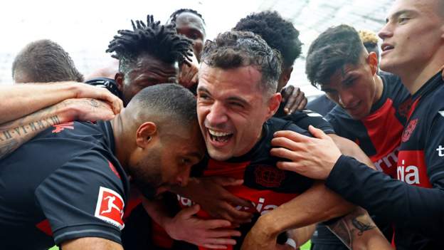 Leverkusen win Bundesliga with five games to spare