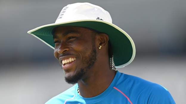 Jofra Archer 返回 England Lions 对阵 England