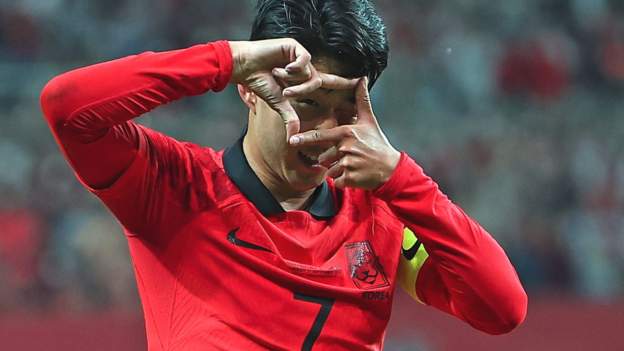 Son Heung-min: Tottenham forward scores as South Korea beat Cameroon - BBC