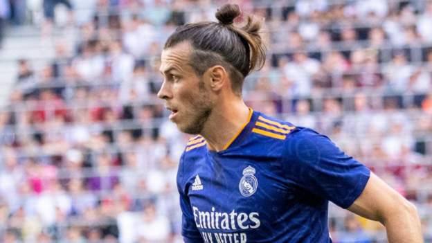Gareth Bale: Wales forward misses penalty on return to Real Madrid action
