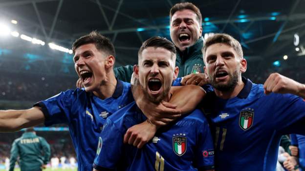 Euro 2020: Jorginho's 'Ballon d'Or winning penalty' sees Italy through ...