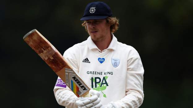 Sam Northeast Yorkshire Sign Hampshire Batsman On Short Term Loan