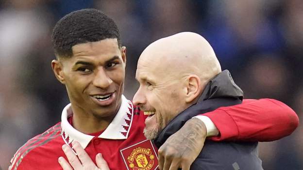 Rashford goal sets Man Utd on way to win at Leeds