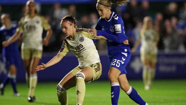 Everton beat Leicester in WSL with last-gasp goal