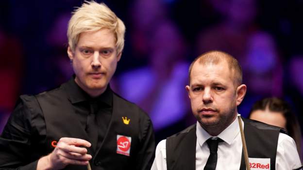 Masters snooker final 2022: Neil Robertson leads Barry Hawkins