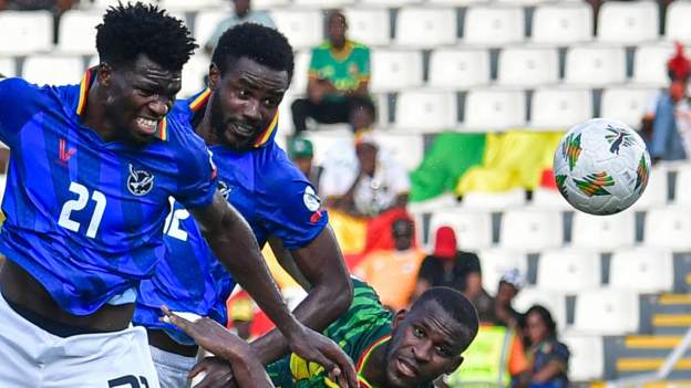 Namibia hold Mali to reach last 16 for first time
