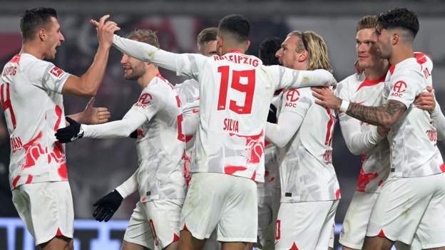Bayern held as Bundesliga returns after 68 days