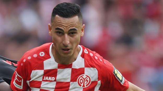 Anwar El Ghazi: Winger suspended by Mainz over Israel-Gaza post