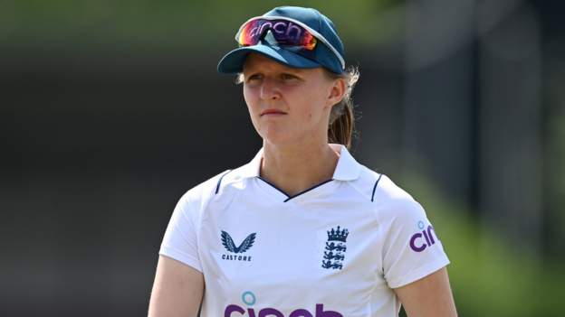 bowler-filer-to-make-debut-in-women-s-ashes-test