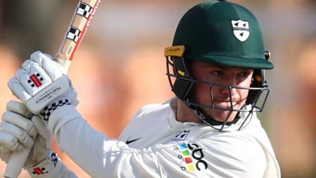 Ed Pollock: The opening hitter signs a three-year contract with Worcestershire