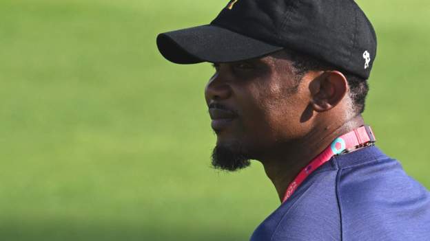 World Cup 2022: Samuel Eto'o appears to lash out at man in Qatar after game