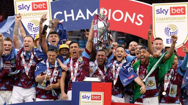 BBC Sport on X: The EFL fixtures are out! Here's how the first weekend of  the Championship season shapes up Full story:   Club-by-club fixture guide:  #EFL #EFLFixtures   / X