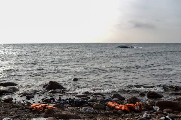Ege Denizi’nde göçmen teknesi battı