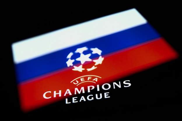 UEFA Şampiyonlar Ligi finalini St Petersburg’dan Paris’e aldı