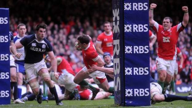 Six Nations: Scrum V Classics - Wales v Scotland 2010 - BBC Sport