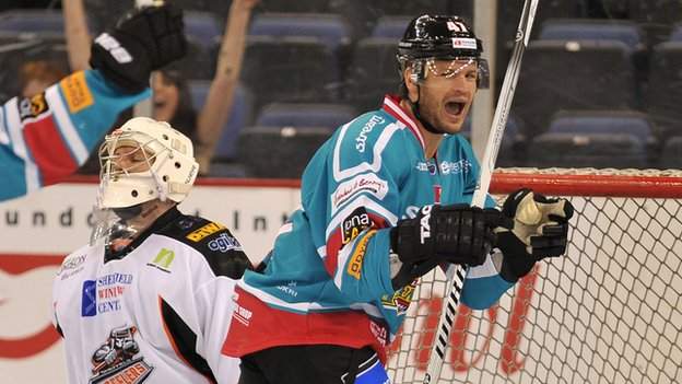 Adam Keefe of the Belfast Giants
