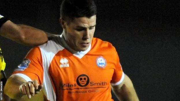 Dan Holman: Colchester Sign Striker From Braintree Town - BBC Sport