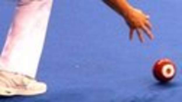 Lawn bowls