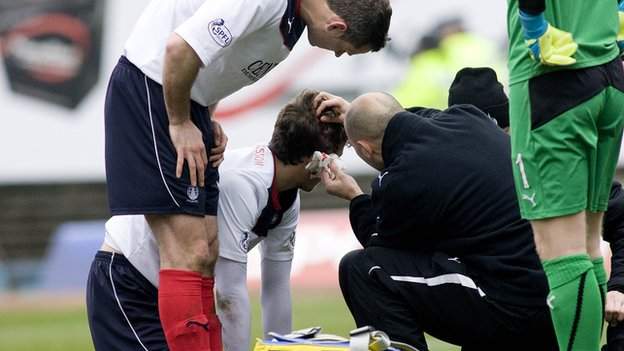 Brain expert urges Scottish football head injury rethink ...