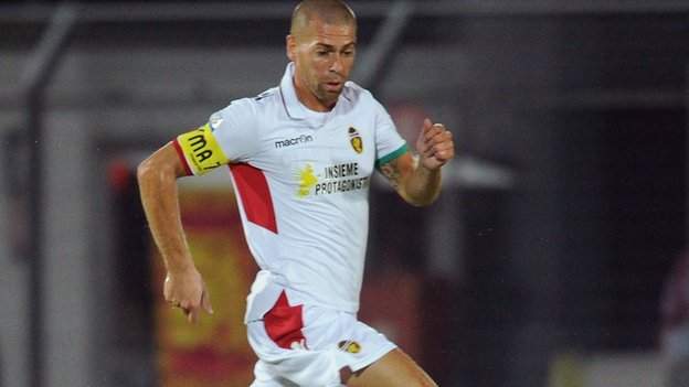 Leeds United sign Ternana striker Mirco Antenucci - BBC Sport