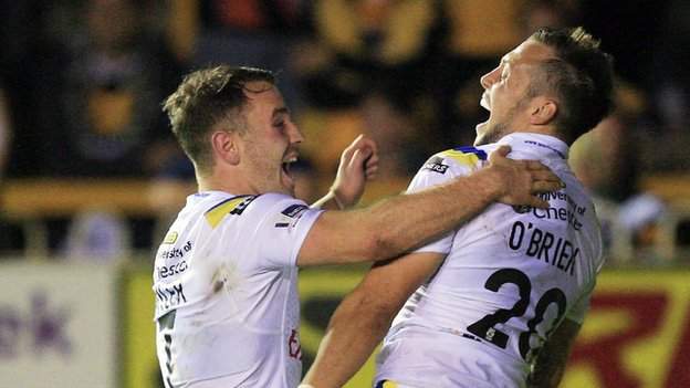 Super League: Castleford Tigers 23-14 Warrington Wolves - Home side hold  off comeback - BBC Sport