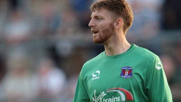 Mark Gillespie: Carlisle United goalkeeper signs new deal - BBC Sport