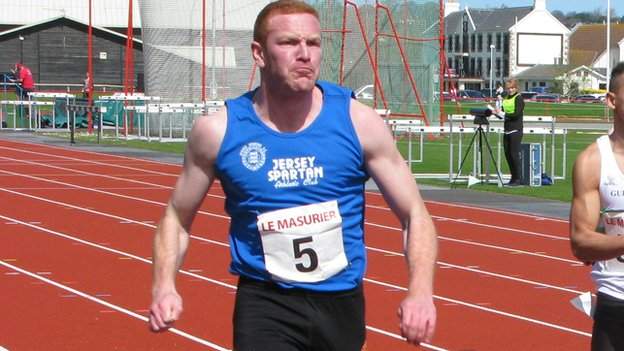 Will Golder sprinting