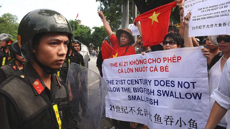 Biểu tình chống Trung Quốc ở Hà Nội vào tháng 7/2011.