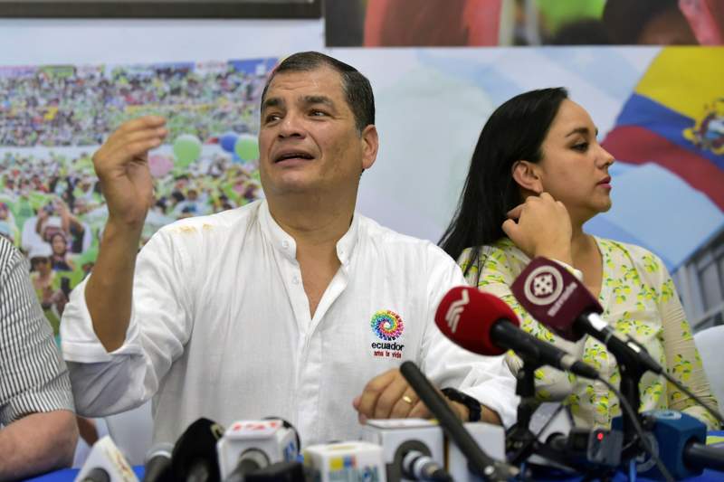 رئيس الإكوادور يعود إلى بلاده ويتهم خلفه بالخيانة 88571261-c229-4e96-a31a-c0f8e08cf722