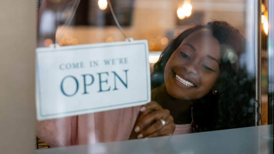 Coronavirus Pubs and hairdressers to open from 4 July BBC News