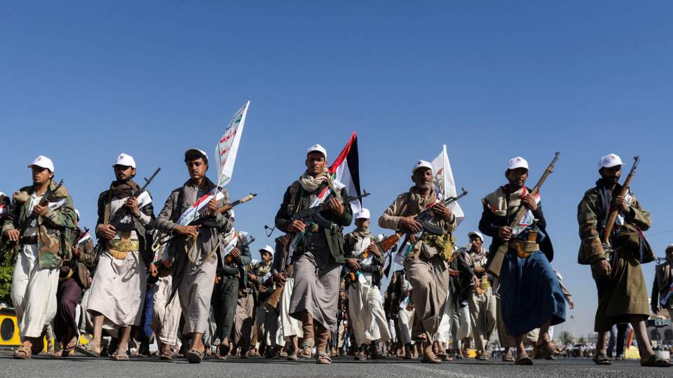 US launches fresh air strike on Houthis in Yemen - officials - BBC News