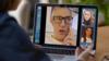 Джереми Вайн на виртуальной викторине паба с двумя участниками (фотошоп)