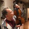Стивен Моррис со своей скрипкой