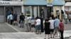 Очередь греков за наличными в Афинах (27 июня)
