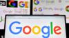 Логотипы Google на экранах