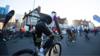 Велосипедисты выезжают с линии старта в Бирмингеме