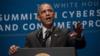 Президент США Барак Обама выступает на саммите Белого дома по кибербезопасности и защите потребителей в Стэнфордском университете в Пало-Альто 13 февраля 2015 г.