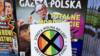 Копия Gazeta Polska с анти-ЛГБТ-наклейкой