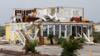 Поврежденный дом, вызванный ураганом Салли, изображен в Пердидо-Ки, Флорида, США, 16 сентября 2020 г.