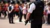 Вооруженная полиция у Букингемского дворца