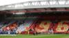 Игроки «Ливерпуля» и «Челси» соблюдают минуту молчания на поле перед фанатами с табличками с надписью «96»