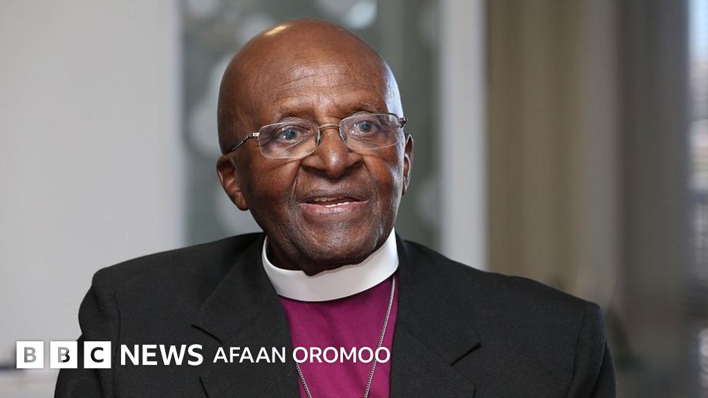 Onlayn porno oyinchi Rus mushuk yalab tualet qul porno tomosha