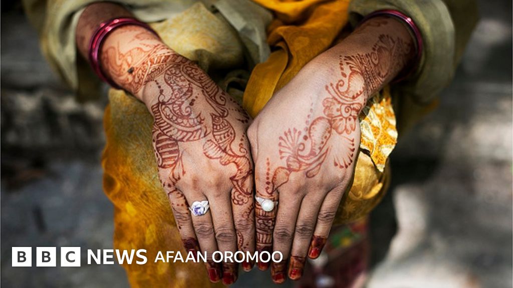 Shvetsiya qishlogida porno