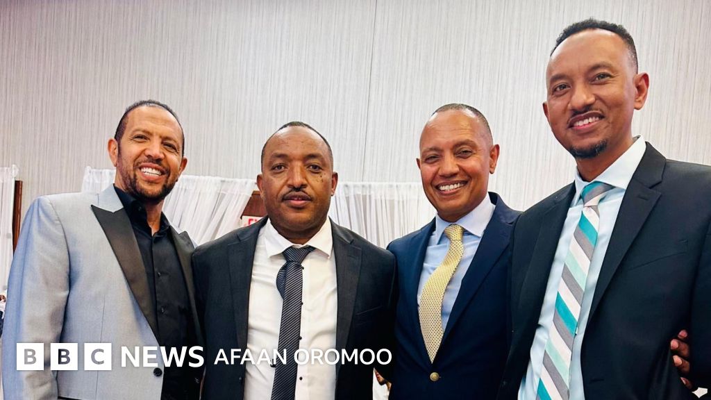 Egri-bugri qizlar bilan jinsiy aloqa